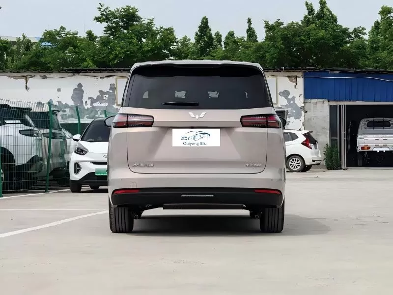 Wuling Starlight 730 2026 1.5T CVT Premium 7- Seat MPV ສໍາລັບຄອບຄົວ ແລະຜູ້ໂດຍສານ