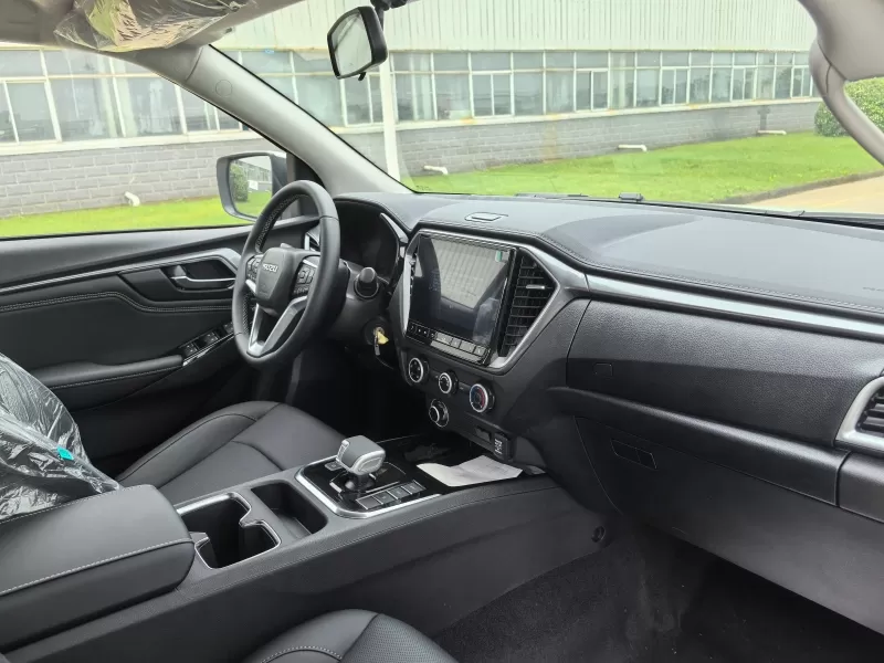 Isuzu Lingtuo Cross-Country 2.5T 4X4 Diesel Pickup-Brand ໃຫມ່ຈາກປະເທດຈີນ