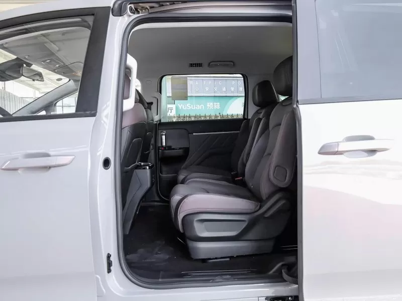 Wuling Starlight 730 2026 1.5T CVT Premium 7- Seat MPV ສໍາລັບຄອບຄົວ ແລະຜູ້ໂດຍສານ