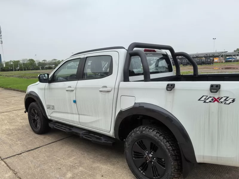 Isuzu RE-MAX 2.5T 8AT ຮັບເໝົາກາຊວນອັດຕະໂນມັດ | ເຊື່ອຖືໄດ້ & ປະຕິບັດໄດ້ຈາກປະເທດຈີນ