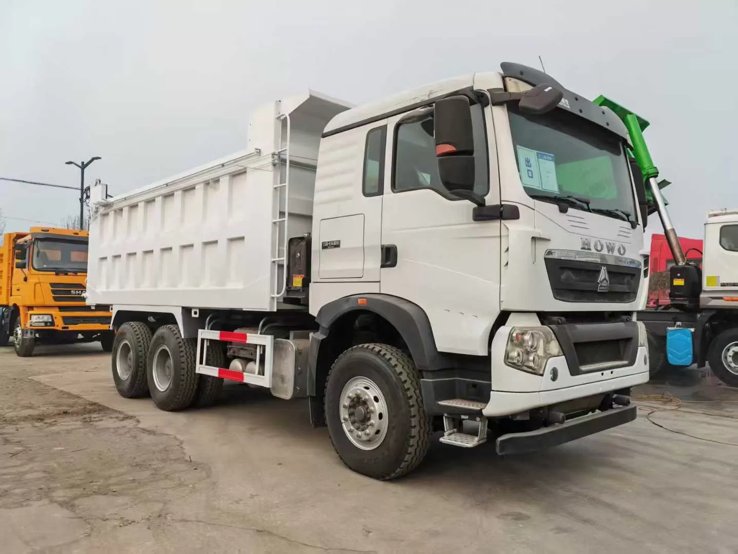 Sinotruk Howo TX 6×4 Engineering Dump Truck