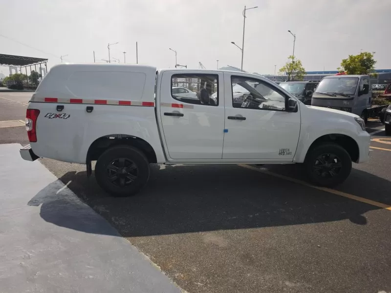 Isuzu RE-MAX ລົດກະບະກາຊວນ ຄູ່ມື ທີ່ມີຝາປິດ ທີ່ສາມາດຖອດອອກໄດ້