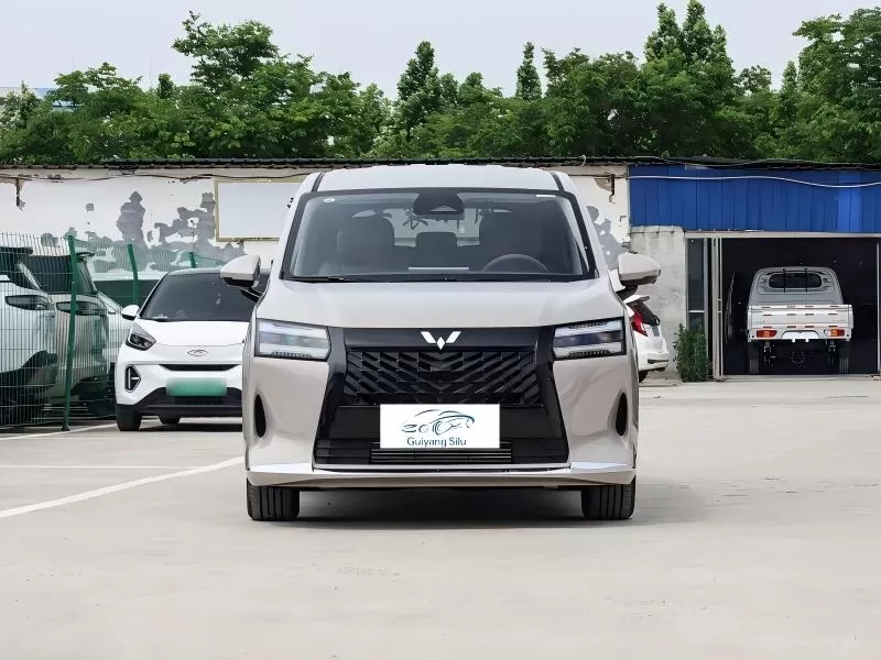 Wuling Starlight 730 2026 1.5T CVT Premium 7- Seat MPV ສໍາລັບຄອບຄົວ ແລະຜູ້ໂດຍສານ