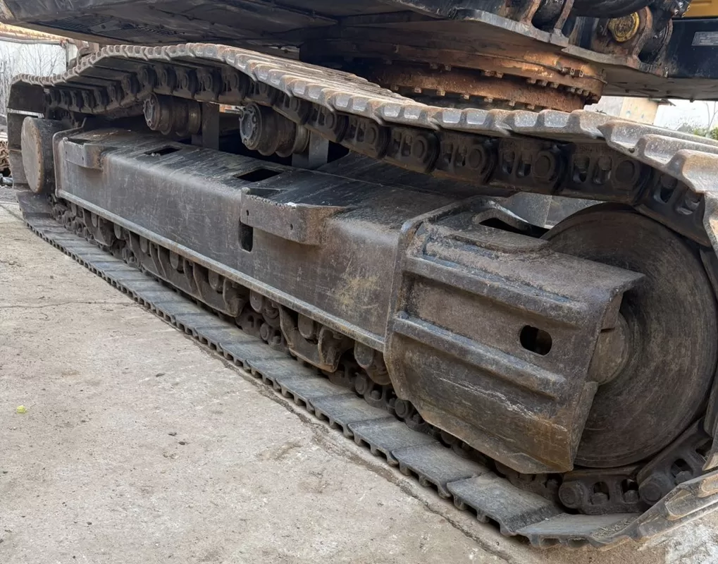 ລົດຂຸດ Sany SY365H ມືສອງທີ່ເຫມາະສົມສໍາລັບການກໍ່ສ້າງແລະເຄື່ອງຈັກຂຸດຄົ້ນບໍ່ແຮ່